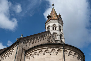 Blick auf die Johanniskirche in Schwäbisch Gmünd, Ostalbkreis, Baden-Württemberg, Deutschland, Europa