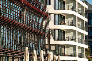 New buildings on the banks of the Spree in Friedrichshain, real estate, Coca-Cola headquarters Germany, apartments, architecture, Berlin