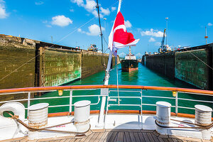  Entrance to the lock, Gatun Locks, Panama Canal, Panama City, Panama, America 