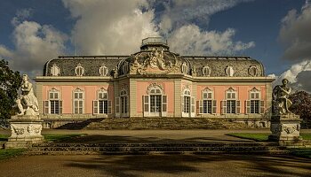  Benrath Park and Palace in spring, Düsseldorf, NRW, Germany 
