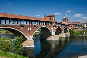 Brücke Ponte Coperto über den Fluss Ticino, Pavia, Provinz Pavia, Lombardei, Italien, Europa