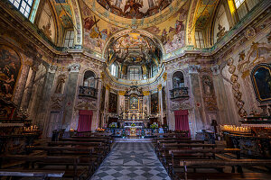Wallfahrtskirche der Madonna del Sasso von Innen, Ortasee Lago d’Orta, Provinz Novara, Region Piemont, Italien, Europa