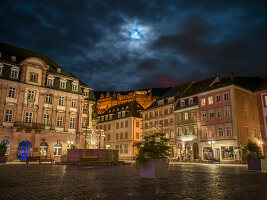 Heidelberger Marktplatz und Schloss bei Nacht, Heidelberg, Baden-Württemberg, Neckar, Deutschland, Europa