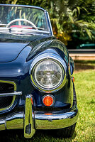 Classic Cars, Oldtimer, Mercedes 190SL Cabrio, dunkelblau, 50er Jahre