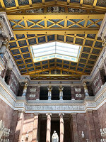 Decke und Innenraum der Walhalla in Donaustauf bei Regensburg, Bayern, Deutschland