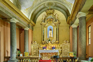  Statue of the Black Madonna of the monastery church Santuario Graglia, Madonna di Loreto, Biella, Alpi Biellesi, Valais Alps, Piedmont, Italy 