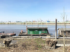  Storage shed on the water at the Spreehafen in Hamburg-Veddel, Hamburg, Germany, Europe 