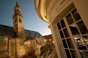 Stadtkirche am Waltherplatz, Bozen, Südtirol, Italien