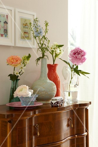 Several Vases On Dresser Buy Images 10240253 Seasons Agency