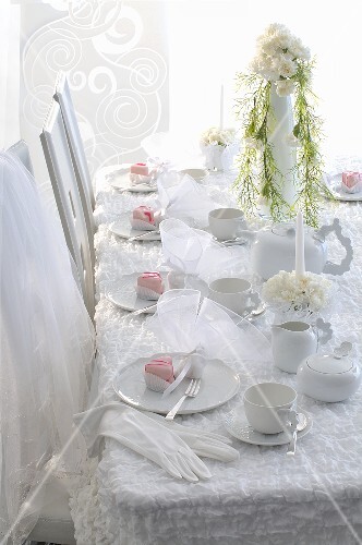 A Wedding Reception Table Decked In License Images Stockfood